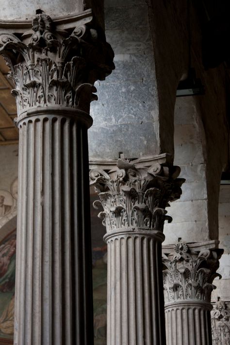 Corinthian Pillar, Ancient Greece Aesthetic, Corinthian Order, Architecture Photography Buildings, Corinthian Capital, Lazio Italy, Architecture Life, Ancient Greek Architecture, Architecture Design Drawing