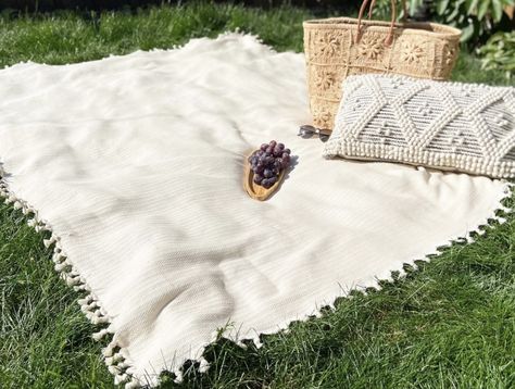 Farmhouse Throw Blanket, Large Picnic Blanket, Large Picnic, Throw Bed, Herringbone Blanket, Picnic Quilt, Hand Woven Blanket, Herringbone Design, Large Blankets