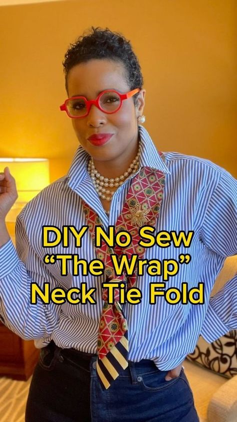 Women Wearing Ties Outfits, Styling Clothes Tips, Bow Tie Outfits For Women, Outfits With Ties For Women, Necktie Outfits For Women, Sweeney Style, Necktie Outfit, Women Neck Tie, Diy Necktie Projects