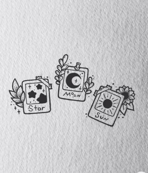 Matching Tattoo 3 Friends, Kawaii Simple Drawing, Matching Witchy Tattoos For Best Friends, Easy Pen Drawings Doodles, Doodle Tattoo Aesthetic, Matching Tattoos For 3 Best Friends, Random Small Tattoos, Aesthetic Matching Tattoos, Mini Drawings Doodles