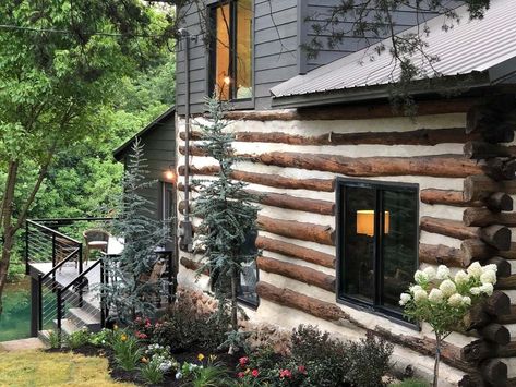 Modern Log Cabins Exterior, Log Cabin Makeover, Log Cabin Exterior Ideas, Log Cabin Remodel, Fixer To Fabulous, Log Homes Exterior, Log Cabin Exterior, Renovation Exterior, Modern Log Cabins