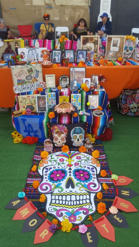 Copal Incense, Spanish Learning Activities, Dia De Los Muertos Decorations Ideas, Sugar Skull Decor, Altar Art, Mini Altar, Teen Programs, Ice Show, Spanish Learning