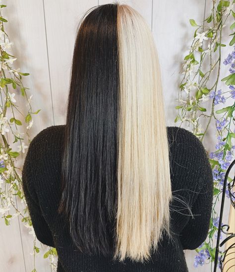 Blond And Black Split Dye, Randomness Aesthetic, Split Dye Black And Blonde, Spilt Dye Hair Ideas, Black And Blonde Split Dye, Black And White Split Dye, Half Blonde Half Black Hair, Dreamy Hairstyles, Blonde Shirt