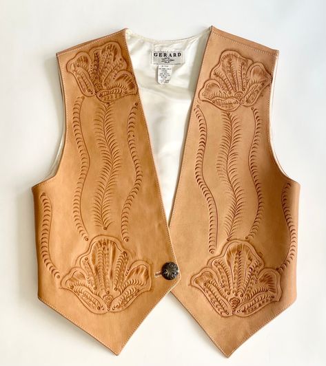 Western Vests Womens, Tooled Leather Ideas, Western Vest Pattern, Western Vest Outfit, Buckskin Clothing, Vest Outfit Women, Cowgirl Vest, Vintage Vests, Cowboy Clothes