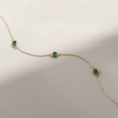 INSPIRATION: With this 14K gold emerald station bracelet, now your birthstone can decorate your wrist! MATERIAL: Handcrafted with the highest quality US-sourced real gold and emerald. 14k solid gold is nickel-free, allergy-free, and lead-free. Real gold is a perfect choice that doesn’t oxidize, discolor or lose its shine. AUTHENTICITY CERTIFICATE: Made from 100% real gold with world-class craftsmanship and passed multiple quality checkpoints at every step. . Bracelet Emerald, Station Bracelet, Gold Hamsa, Fine Gold Jewelry, Emerald Bracelet, Gold Armband, Birthstone Bracelet, Solid Gold Chains, May Birthstone