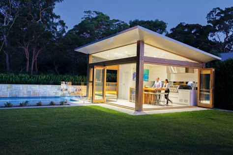 Cabana Ideas Backyard, Modern Pool Cabana, Swimming Pool Heaters, Modern Pool House, Poolside Cabana, Pool House Designs, Pool House Plans, Modern Pool, Contemporary Resort