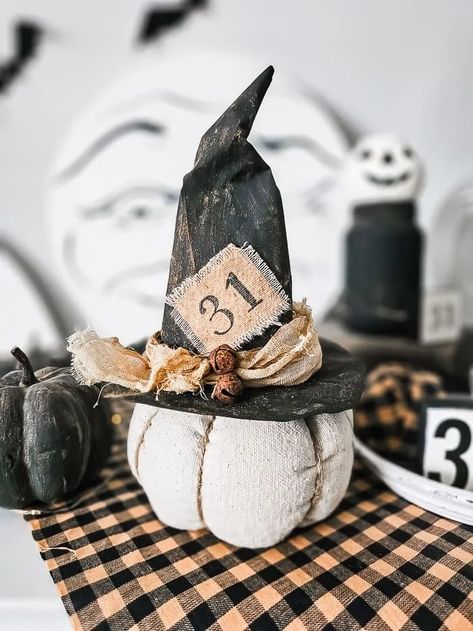 New Upcycle Ideas 699 - Funky Junk Interiors Primitive Halloween Crafts, Primitive Fall Crafts, Diy Paper Bag, Fall Pumpkin Crafts, Paper Bag Crafts, Hat Diy, Fall Sewing, Funky Junk Interiors, Witch Diy