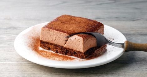 MILO® Ref Cake Recipe Milo Cake Recipe, Milo Recipe Dessert, Milo Recipe, Milo Cake, Graham Cracker Butter, Chocolate Drink, Peach Cake, Recipe Dessert, Canned Peaches