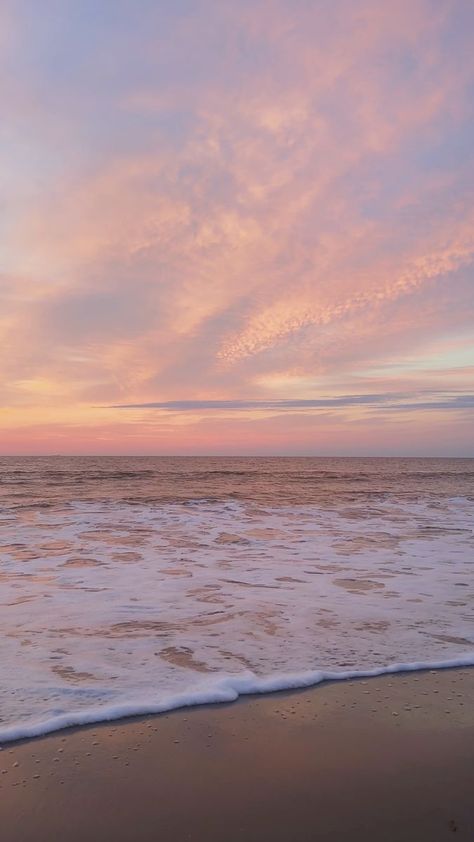 Atlantic Sunrise - Dewey Beach, Delaware | Delaware | Good Morning 🌅 | By Elliot MacGuire Photography Dewey Beach Delaware, Dewey Beach, 2024 Vision, Delaware, Beautiful Pictures, Bucket List, Vision Board, Good Morning, Inspirational Quotes