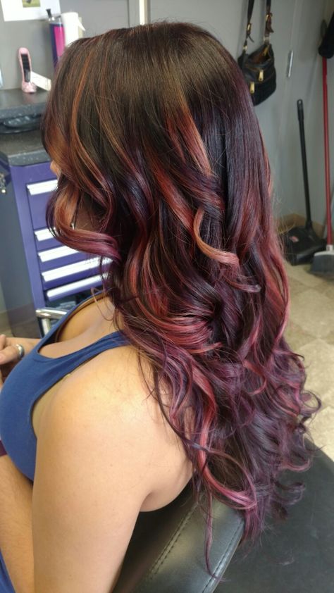 Copper And Purple Hair Highlights, Burgundy With Blonde Highlights, Flower Color Combinations, Fall Hair Ideas For Brunettes, Holiday Hair Color, Brown Hair Ideas, Hair Ideas For Brunettes, Gemini Hair, Hair Burgundy