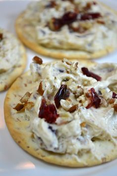 Cracker Spread, Pecan Treats, Cream Cheese Spread Recipes, Finger Sandwich, Cheese Spread Recipes, Cheese Spreads, Cranberry Cream Cheese, Yummy Dishes, Cream Cheese Spreads