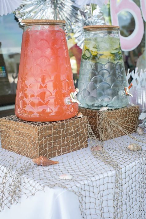 Mermaid Bridal Shower Ideas, Adult Mermaid Party, Mermaid Bridal Showers, Greek Party, Mermaid Drink, Soiree Party, Mermaid Ideas, Girl Parties, Sea Baby Shower