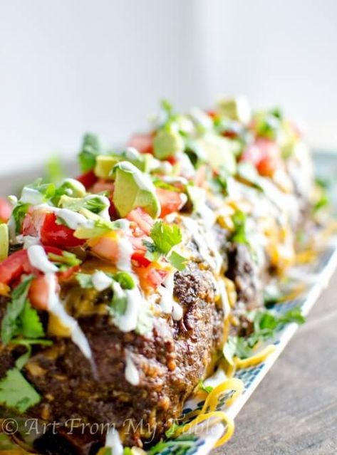 Need a satisfying dinner that sticks with you without all the carbs? This Low Carb Mexican Meatloaf recipe comes together so easily and will keep you content until your next meal! #easydinner #weeknightmeals #mexican #backtoschool Mexican Meatloaf, Low Carb Meatloaf, Delicious Meatloaf, Low Carb Mexican, Low Carb Diets, Meatloaf Recipe, Keto Foods, Low Carb Dinner, Meatloaf Recipes