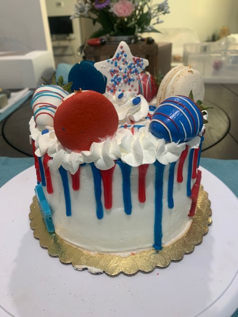 Family Reunion Cakes, Fourth Of July Cake, Blue Treats, Extreme Cakes, Fourth Of July Cakes, Decorating Frosting, 4th Of July Cake, Holiday Sweets, 4th Of July Desserts