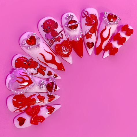 Lovecore Nails, Pink Casino, Creepy Nail Art, Background Nails, Diy Nail Art Tools, Vegas Nails, Vday Nails, Business Nails, Y2k Background