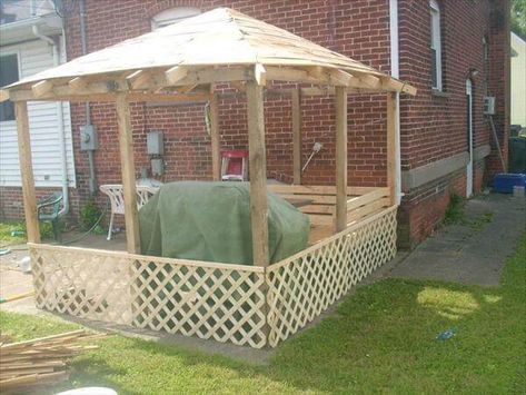 DIY Pallet Gazebo - Outdoor Pallet Ideas Pallet Gazebo, Pallet Gazebo Ideas, Repurposed Pallets, Rustic Shed, Wooden Pallet Crafts, Repurpose Pallets, Wooden Ideas, Pallet Furniture Designs, Pallet House