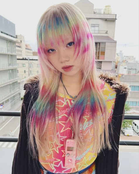 Harajuku Hair, Style My Hair, Dyed Hair Inspiration, Punk Hair, Pretty Hair Color, Me And My Friends, Hair Dye Colors, Creative Hairstyles, Dye My Hair