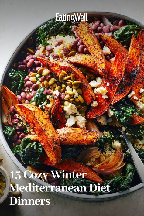 These dinner recipes are healthy options to keep you warm in colder weather. Starring ingredients like produce, healthy fats, whole grains and lean protein, these delicious dinners fit well into the Mediterranean diet. Recipes like our Gochujang-Glazed Salmon with Garlic Spinach and Massaged Kale Salad with Roasted Sweet Potato & Black Beans are tasty, healthy and satisfying options for dinner tonight. #dinner#dinnerideas#supperideas#dinnerrecipes#healthydinnerideas#healthydinnerrecipes Mediterranean Recipes Healthy, Mediterranean Diet Recipes Dinners, Mediterranean Diet Meal Plan, Easy Mediterranean Diet Recipes, Winter Dinner, Mediterranean Diet Recipes, Idee Pasto Sano, Diet Meal Plans, Mediterranean Diet