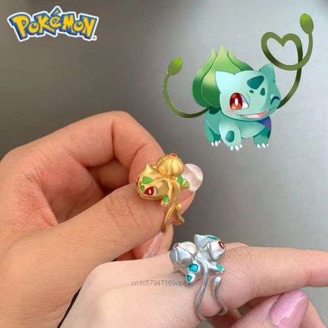 Pokemon Ring, Anime Frog, Cute Gift For Friends, Bulbasaur Pokemon, Pokemon Silver, Pokemon Jewelry, Rings Trendy, Pokemon Bulbasaur, Cute Gifts For Friends