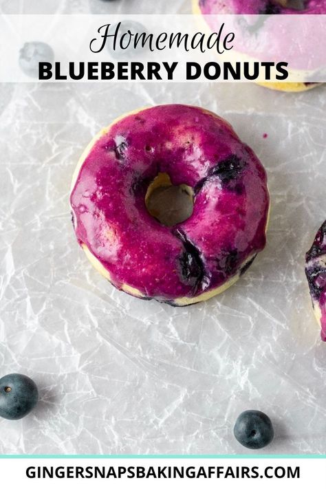 These Blueberry Baked Donuts are bursting with fresh blueberries, are cake-like in texture, and are topped with a delicious blueberry glaze. In less than 30 minutes, you will have homemade donuts sitting on your table! Glaze Donut, Blueberry Glaze, No Bake Summer Desserts, Blueberry Donuts, Donut Toppings, Homemade Donuts, Baked Donuts, Donut Glaze, Cake Donuts