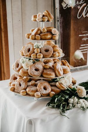 Donut Tower, Donut Display, Dessert Alternatives, Wedding Donuts, Donut Bar, Wedding Dessert Table, Bridal Shower Brunch, Shower Food, Bridal Brunch