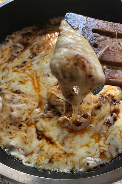 Quest Flameado, Best Queso Fundido, Skillet Queso With Cream Cheese, Quezon Fundido, Queso Flameado Recipe Chorizo, Queso Oaxaca Recipes, Flaming Cheese Mexican, How To Use Queso Fresco Cheese, Quest Fundido With Chorizo