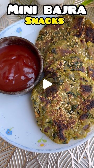 Veg Healthy Snacks, Gujarati Snacks Tea Time, Bajra Recipes Indian, Healthy Snacks Recipes Indian, Healthy Snacks Indian, Quick Indian Snacks, Baked Indian Snacks, Evening Snacks Indian, Easy Indian Snacks