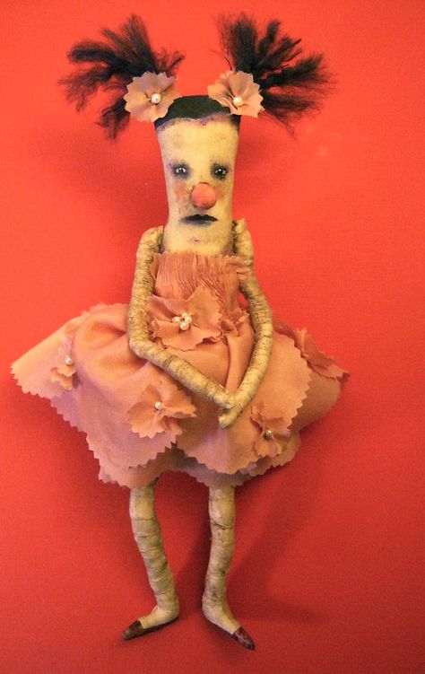 Art Bizarre, Odd Art, Wall Stand, Creepy Doll, Art Dolls Cloth, Voodoo Doll, Monster Dolls, Doll Painting, Voodoo Dolls