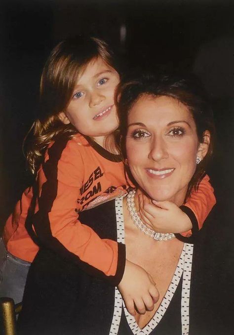 Celine Dion and her son, Rene Charles Celine Dion Music, Céline Marie Claudette Dion, Celebrity Kids, Boy Band, Beautiful Voice, Celine Dion, Girl Bands, Her Music, Pop Music