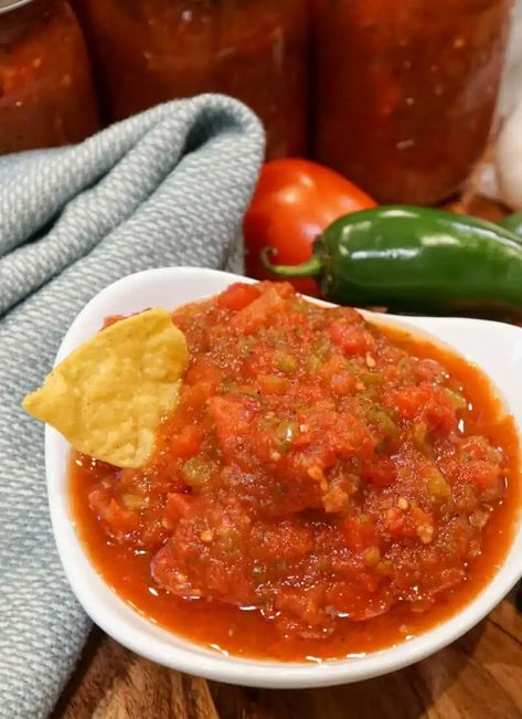 Learn how to make a formal sweet and spicy salsa recipe for canning and savor fresh tomatoes year-round. Preserve your harvest with this easy-to-follow guide. Spicy Salsa Recipe For Canning, Sweet And Spicy Salsa Recipe, Salsa Recipe For Canning, Spicy Salsa Recipe, Easy Homemade Salsa Recipe, Canned Salsa Recipes, Salsa Chili, Salsa Canning Recipes, Papaya Recipes