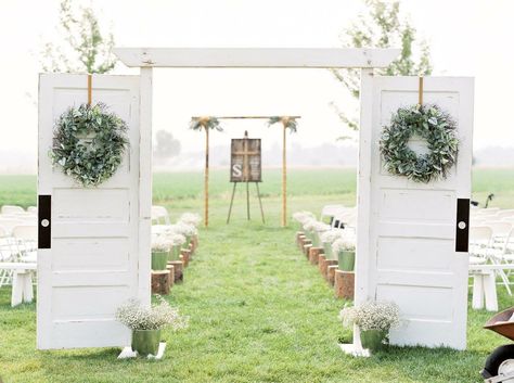 Wedding Aisle Doors, Outdoor Wedding Doors Entrance Diy, Outside Wedding Doors Entrance, Doors Wedding Entrance, Outdoor Wedding Doors Entrance, Wedding Doors Entrance Outdoor Ceremony, Outdoor Wedding Doors, Diy Wedding Entrance, Outdoor Wedding Entrance