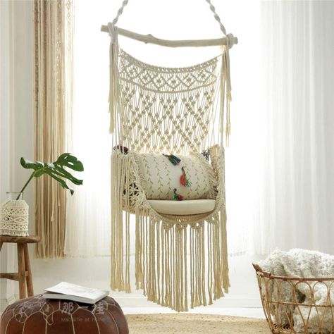 Here you can find out how to make a macrame hanging chair DIY. These free macrame patterns are suitable for beginners. Diy Macrame Hammock, Diy Hammock Chair, Diy Hanging Chair, Indoor Hanging Chair, Macrame Hammock Chair, How To Macrame, Diy Macrame Wall Hanging, Macrame Hanging Chair, Macrame Chairs