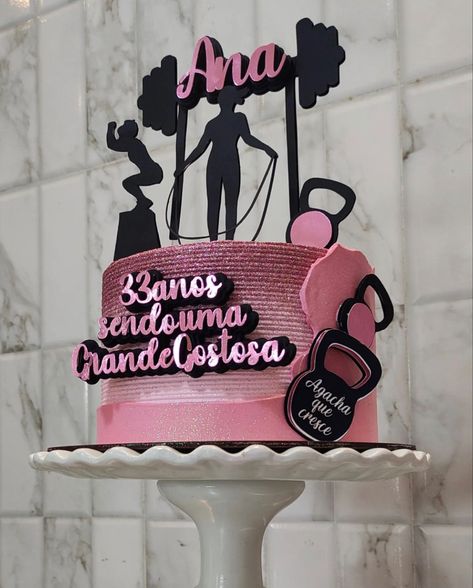 Bolo Academia, Bolo Crossfit, Crossfit Cake, 60th Birthday Cakes, 60th Birthday, Crossfit, Cake Toppers, Birthday Cake, Pastel