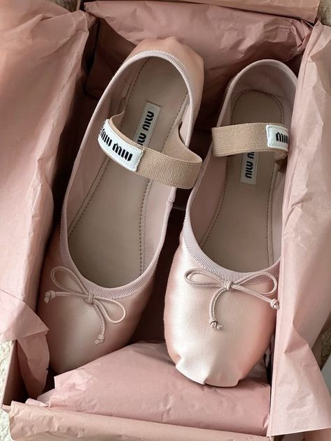 Miu Miu Ballet, Dhgate Finds, Miu Miu Flats, Vetements Shoes, Ballet Flats Outfit, Style Flats, The Cardigans, Flats Outfit, Pink Aura