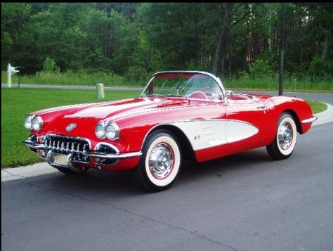 1960 Corvette Convertible. another one of my dream cars 1960 Corvette, Red Corvette, Classic Corvette, Auto Retro, Vw Vintage, Corvette Convertible, Sweet Cars, Chevy Corvette, Us Cars