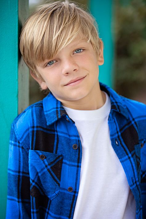 Short Hair For Boys, Best Pose For Photoshoot, Youth Soccer, Blonde Boys, Boy Models, Brand Model, Talent Agency, Baker Street, Quick Guide