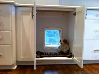 dog door hidden in kitchen cabinet Doggie Door, Hidden Cabinet, Dog Run, Dog Spaces, Pet Doors, Dog Area, Eclectic Kitchen, Pet Door, Dog Rooms