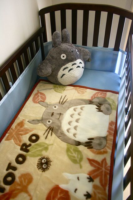 Totoro Nursery by Pinuxette, via Flickr Totoro Nursery, Totoro Diy, Infant Bed, Geek Baby, Baby Room Themes, Dream Nurseries, Nursery Room Inspiration, Small Bed, British English