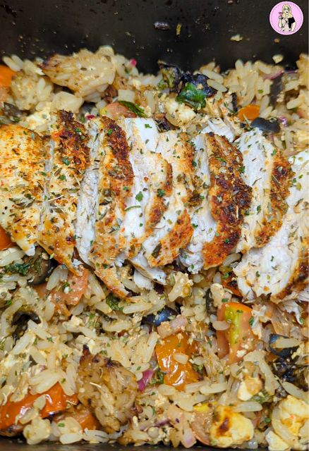 Airfryer Mediterranean Recipes, Fried Rice Air Fryer, Rice Air Fryer, Air Fryer Greek Chicken, Mediterranean Chicken Breast, April Recipes, Greek Chicken Breast, Greek Chicken Kabobs, Air Fryer Recipes Chicken Breast