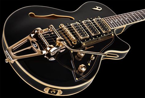 Duesenberg Guitar, Sick Guitars, Studio Aesthetic, Black Electric Guitar, Best Guitar Players, Guitar Photos, Guitar Kits, Cool Electric Guitars, Backing Tracks