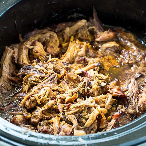 Crock Pot Teriyaki Pulled Pork is the perfect blend of sweet and salty and only 7 ingredients are needed. So moist, tender and flavorful! Slow Cooked Pulled Pork, Pork Crockpot Recipes, Kalua Pork, Best Crockpot Recipes, Crockpot Pulled Pork, Slow Cooker Apples, Pork Sliders, Balsamic Beef, Crockpot Pork