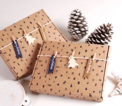 Cajas De Regalo, El Packaging Perfecto para Ti - SelfPackaging Christmas Packaging Design, Handmade Packaging, Packing Design, Christmas Packaging, A Christmas Story, Packaging Design, Gift Box, Gift Wrapping, Christmas Decorations