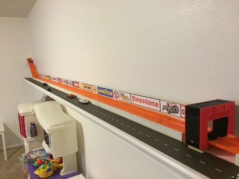 Hot Wheels Racing League: How To Build a Hot Wheels Shelf Track Wall Hotwheels Track, Wall Race Track Diy, Diy Hot Wheels Race Track, How To Organize Hot Wheel Tracks, Organize Hot Wheels Tracks, Hot Wheels Track On Wall, Hot Wheel Wall Track, Hot Wheel Race Track Storage, Hot Wheel Tracks Storage