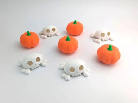 Contributing Factor | Published - MakerWorld Pumpkin Parts, Parts Of A Pumpkin, Time And Patience, Desk Decorations, Mini Plate, 3d Printing Projects, Mini Pumpkins, Printed Plates, Decorations Party