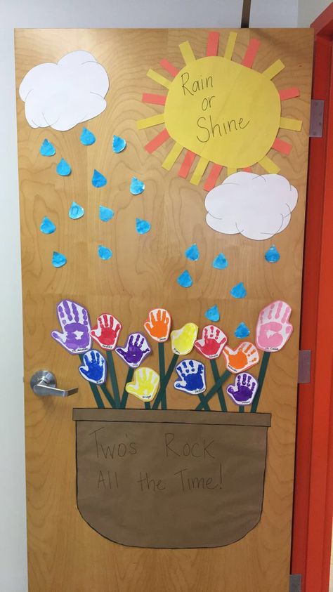 New April Door! April Door Ideas For Classroom, Daycare Door Ideas, Infant Bulletin Board, Spring Classroom Door, Daycare Projects, Preschool Door, Baby Art Crafts, Infant Room, Classroom Doors