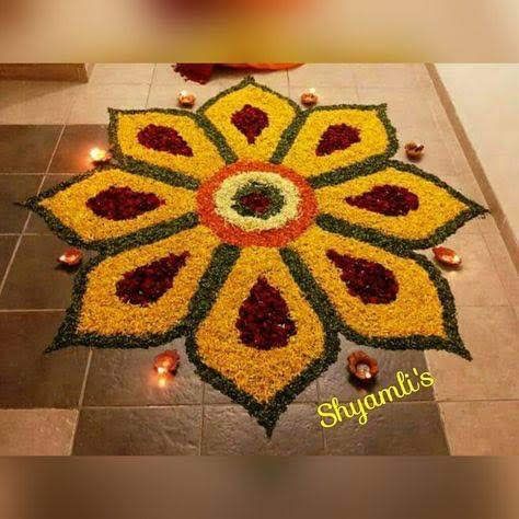 Muggu With Flowers, Floral Rangoli For Diwali, Flower Rongali Design, Diwali Floral Rangoli, Flower Decoration For Pooja On Floor, Diwali Floral Decor, Floral Rangoli Designs Diwali, Flower Rangoli Designs Ideas Beautiful, Flower Rangoli Designs Ideas Diwali