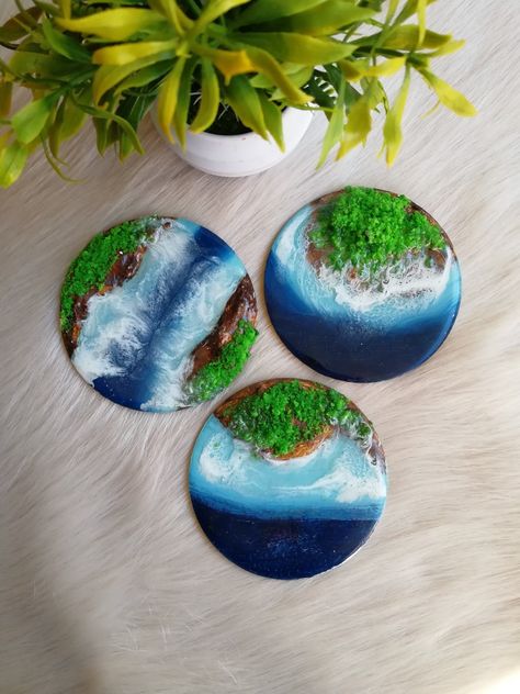 Beach Theme Resin Art, Ocean Theme Resin Art, Resin Fridge Magnets, Resin Arts, Resin Creations, Mini Magnets, Convention Gifts, Ocean Resin, Resin Ideas