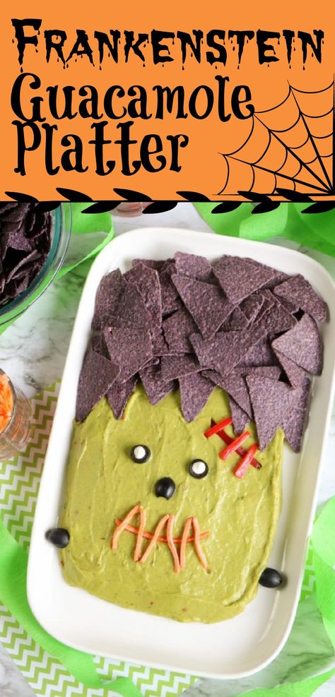 Guacamole Platter, Halloween Guacamole, Halloween Party Appetizers Easy, Halloween Appetizers For Adults, Adult Halloween Party Food, Party Food Trays, Fun Halloween Appetizers, Easy Halloween Party Food, Halloween Finger