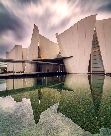 Toyo Ito Architecture, Architecture Cool, Mexico Photography, Museum Photography, Toyo Ito, Old Abandoned Houses, Museum Architecture, Classical Architecture, Futuristic Architecture