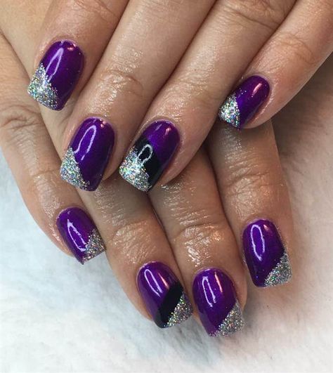 Purple Silver Nails Designs, Dark Purple Nail Art Designs, Purple Nails Designs Glitter, New Years Nails Purple And Silver, Silver Foil Nail Art, Plum And Silver Nails, Silver And Purple Nails, Purple Silver Nails, Purple And Silver Gel Nails